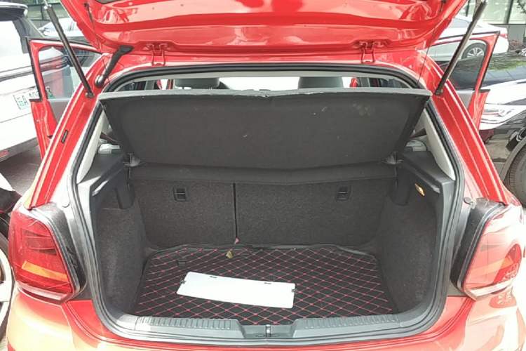 Used Volkswagen Polo 2014 1.4L Automatic Comfort Edition Trunk