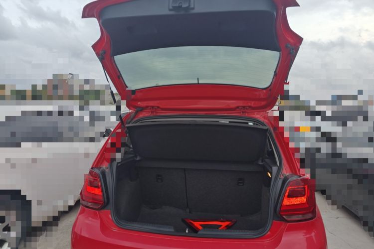 Used Volkswagen Polo 2014 1.6L Automatic Comfort Edition Trunk