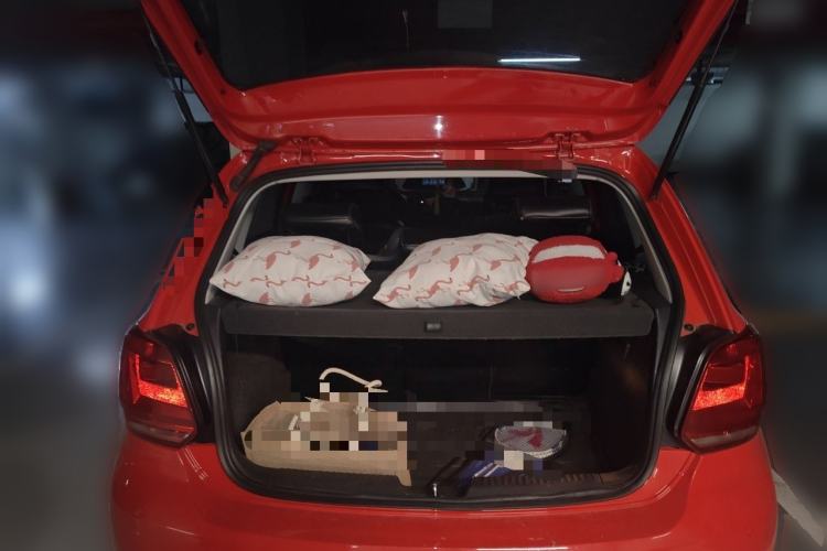 Used Volkswagen Polo 2014 1.6L Automatic Comfort Edition Trunk