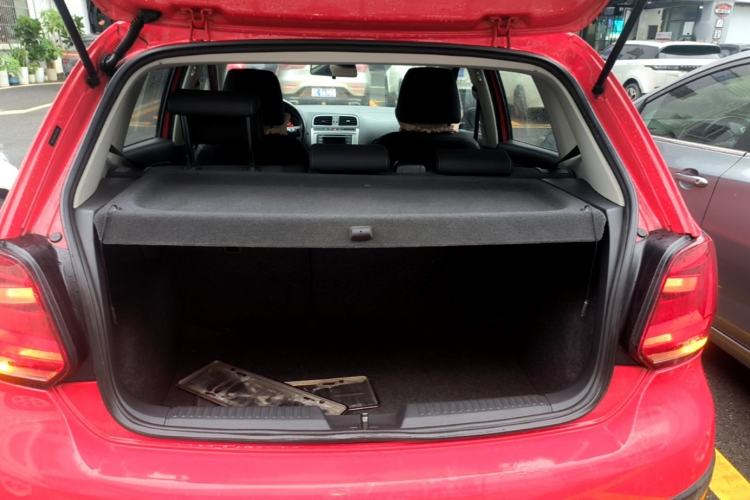 Used Volkswagen Polo 2014 1.6L Cross Polo Automatic Trunk