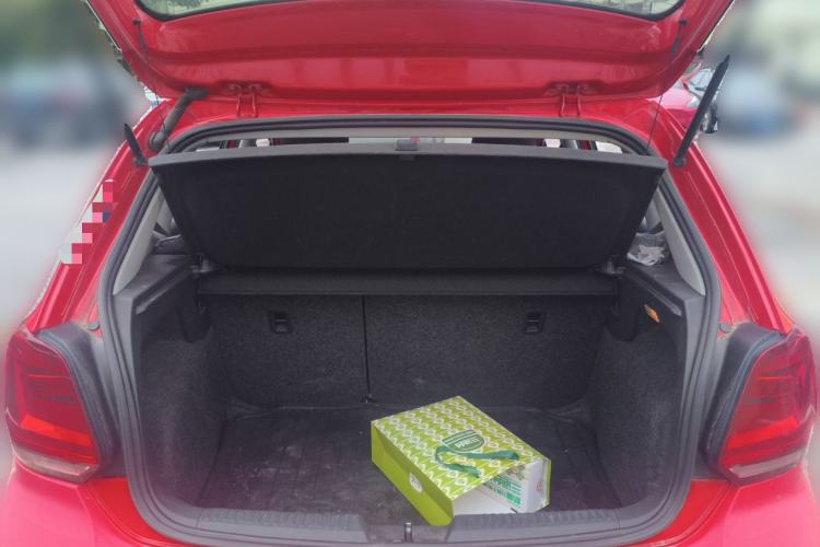Used Volkswagen Polo 2014 1.6L Automatic Comfort Edition Trunk