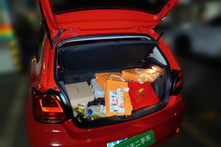 Used Volkswagen Polo 2014 1.6L Automatic Comfort Edition Trunk