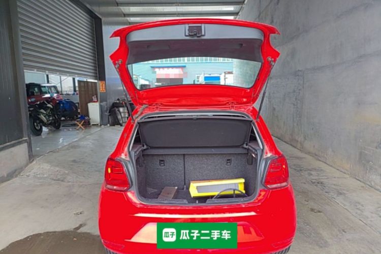 Used Volkswagen Polo 2014 1.6L Automatic Comfort Edition Trunk