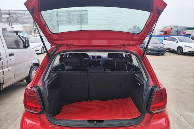 Used Volkswagen Polo 2014 1.4L Manual Comfort Edition Trunk