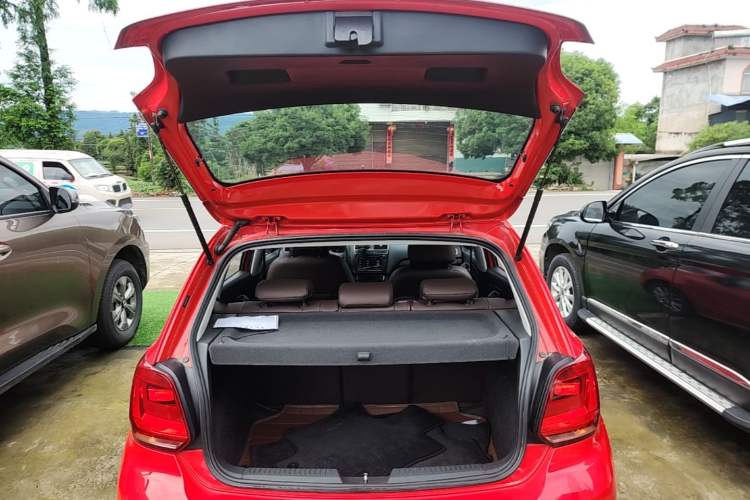 Used Volkswagen Polo 2014 1.4L Automatic Comfort Edition Trunk