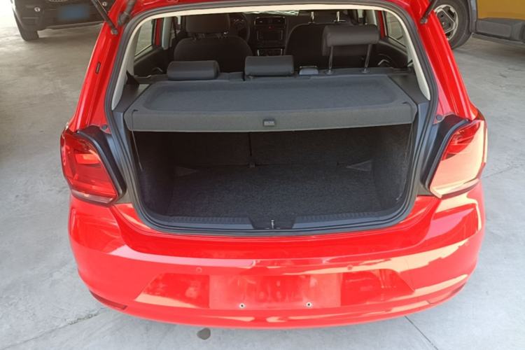 Used Volkswagen Polo 2014 1.6L Automatic Comfort Edition Trunk