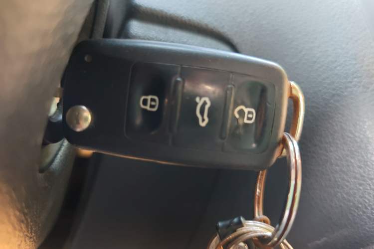Used Volkswagen Polo 2014 1.4L Manual Fashion Edition Vehicle Key