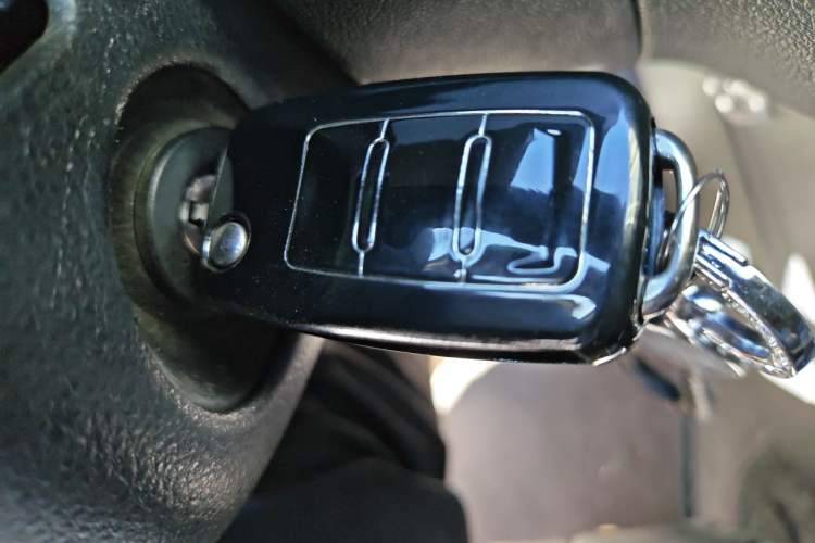 Used Volkswagen Polo 2014 1.6L Automatic Comfort Edition Vehicle Key