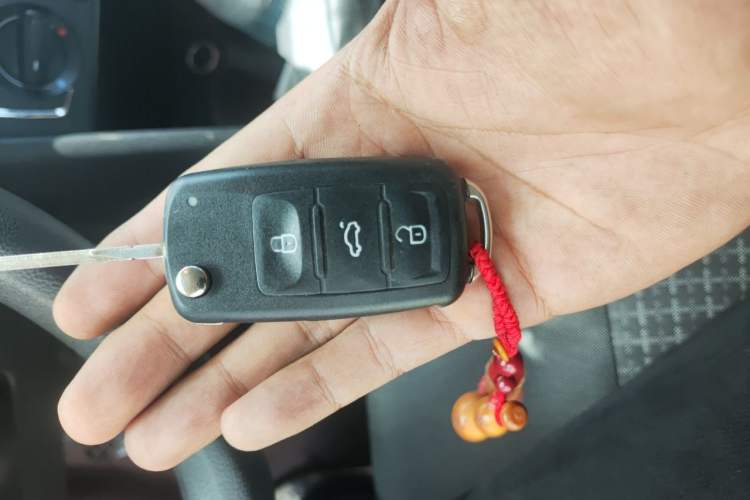 Used Volkswagen Polo 2014 1.6L Manual Comfort Edition Vehicle Key