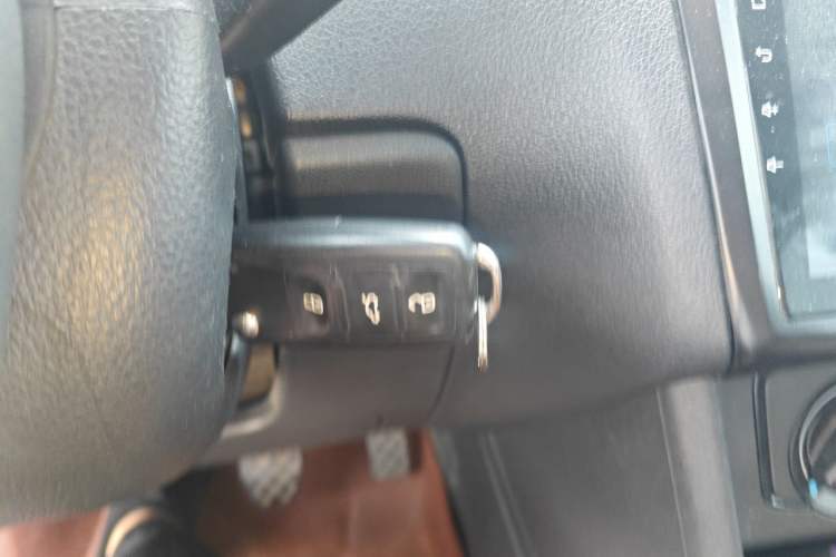 Used Volkswagen Polo 2014 1.4L Manual Fashion Edition Vehicle Key