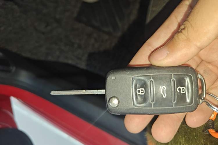 Used Volkswagen Polo 2014 1.6L Automatic Comfort Edition Vehicle Key