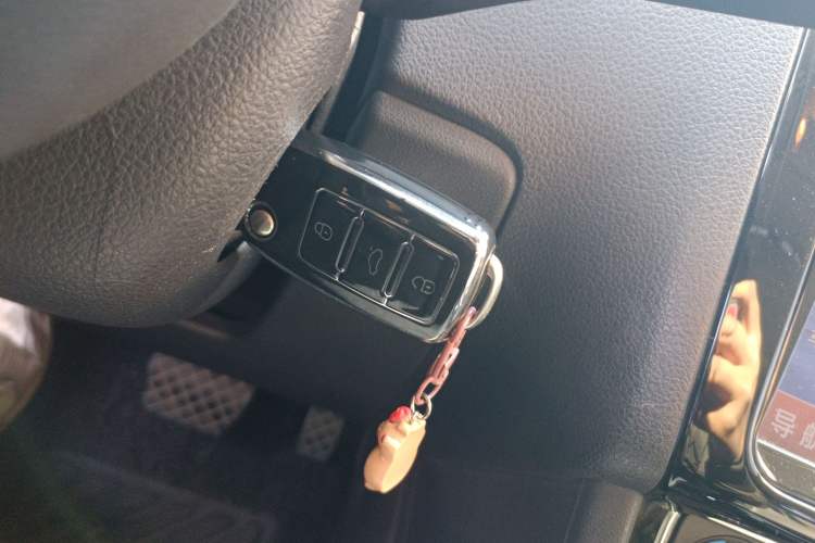 Used Volkswagen Polo 2014 1.6L Automatic Luxury Edition Vehicle Key