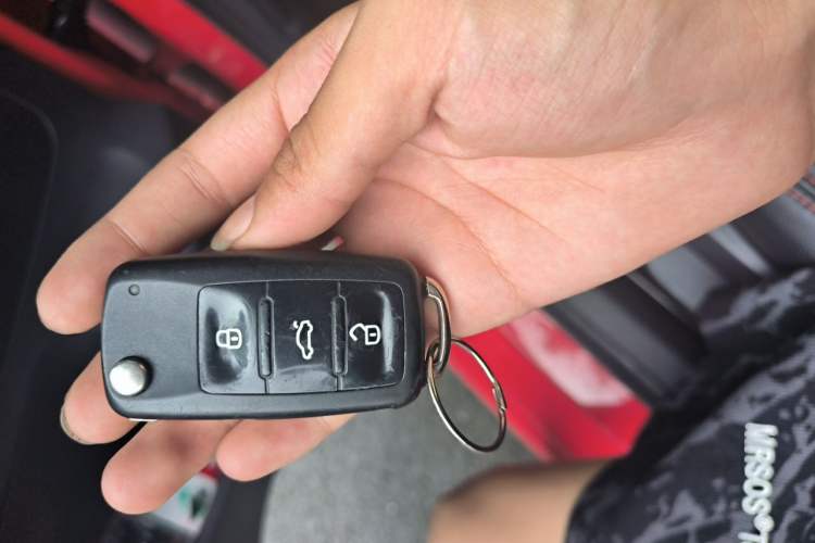 Used Volkswagen Polo 2014 1.6L Automatic 30th Anniversary Edition Vehicle Key