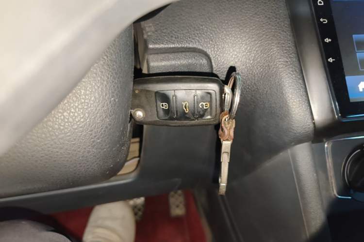 Used Volkswagen Polo 2014 1.4L Automatic Comfort Edition Vehicle Key