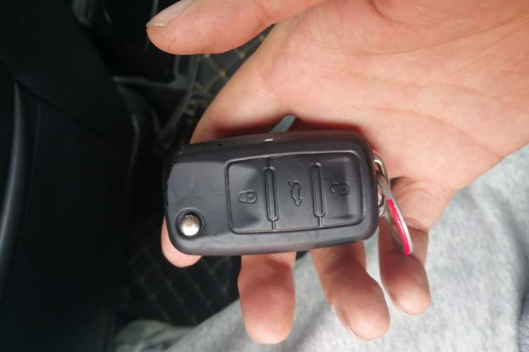 Used Volkswagen Polo 2014 1.6L Automatic Luxury Edition Vehicle Key
