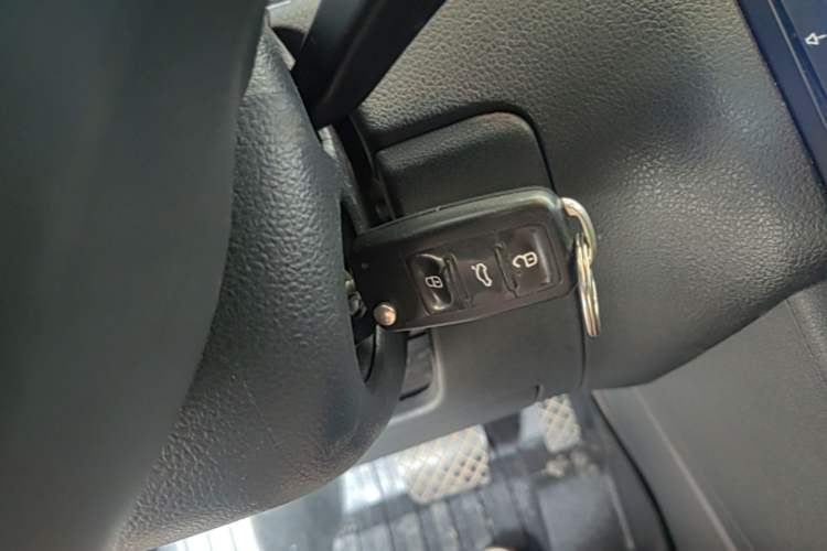 Used Volkswagen Polo 2014 1.6L Automatic Comfort Edition Vehicle Key