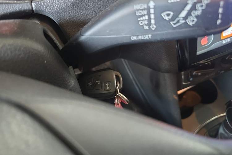 Used Volkswagen Polo 2014 1.6L Automatic Comfort Edition Vehicle Key