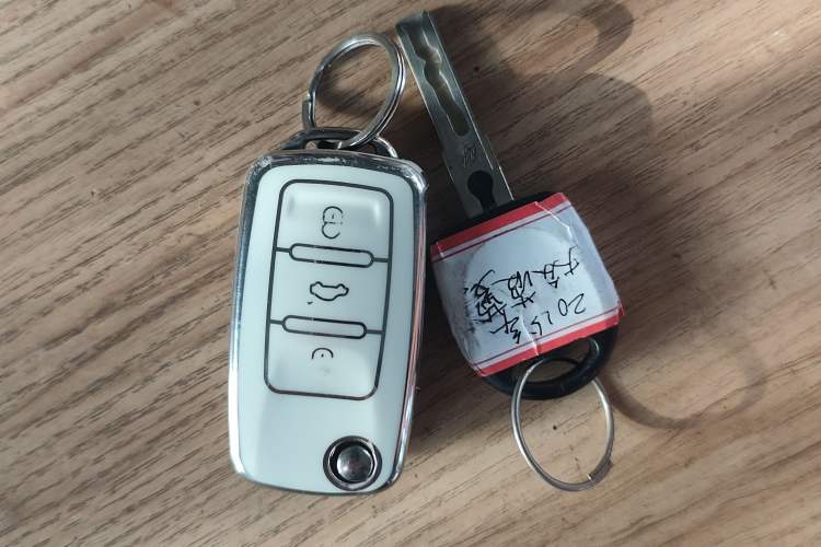 Used Volkswagen Polo 2014 1.4L Automatic Comfort Edition Vehicle Key