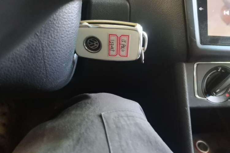 Used Volkswagen Polo 2014 1.4L Automatic Comfort Edition Vehicle Key