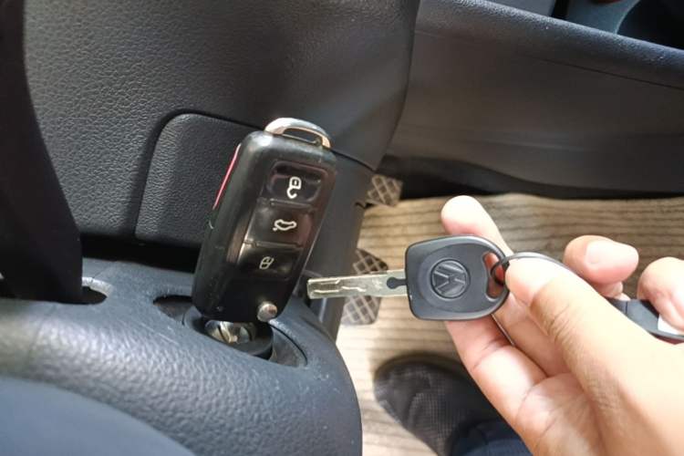 Used Volkswagen Polo 2014 1.6L Automatic Comfort Edition Vehicle Key