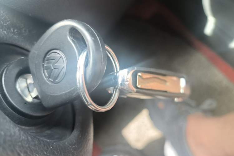 Used Volkswagen Polo 2014 1.6L Automatic Comfort Edition Vehicle Key