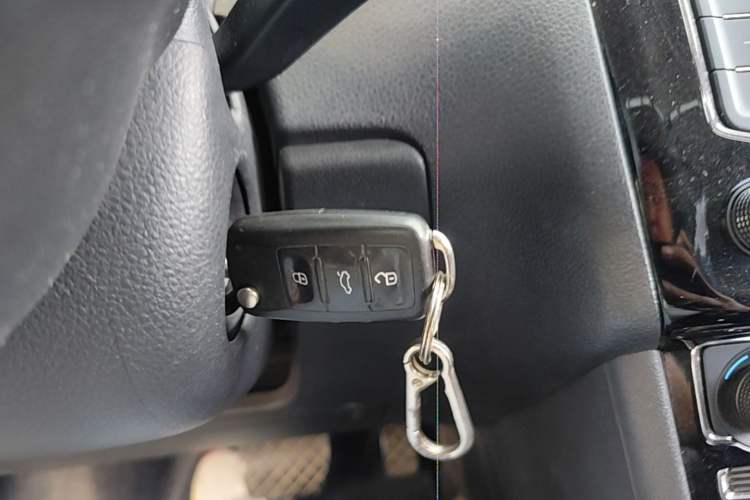 Used Volkswagen Polo 2014 1.6L Automatic Luxury Edition Vehicle Key