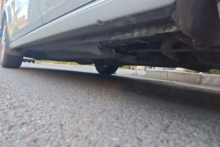 Used Volkswagen Polo 2014 1.6L Automatic Comfort Edition Chassis Rear Left