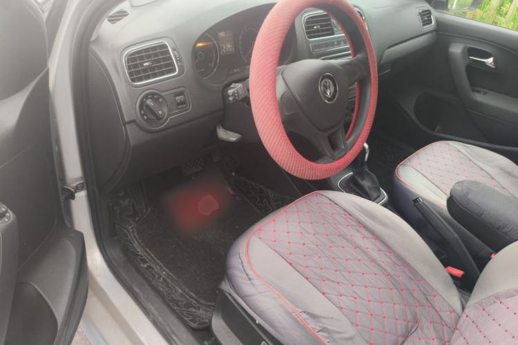 Used Volkswagen Polo 2014 1.4L Automatic Comfort Edition Driver Seat