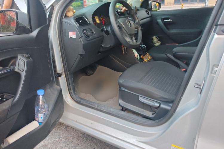Used Volkswagen Polo 2014 1.6L Automatic Comfort Edition Driver Seat