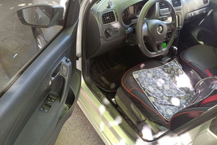 Used Volkswagen Polo 2014 1.4L Automatic Comfort Edition Driver Seat