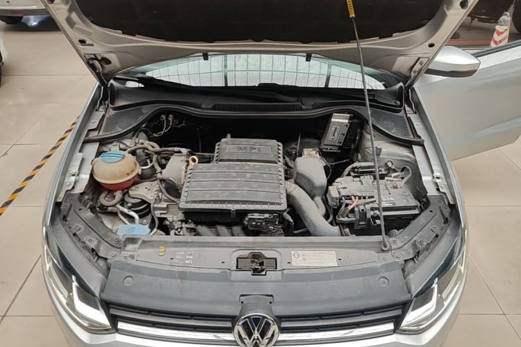 Used Volkswagen Polo 2014 1.4L Automatic Comfort Edition Engine Bay