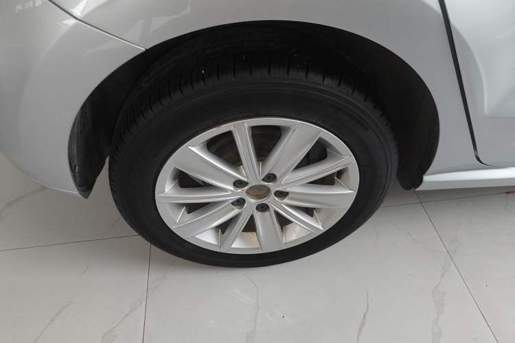 Used Volkswagen Polo 2014 1.4L Automatic Comfort Edition Exterior 3