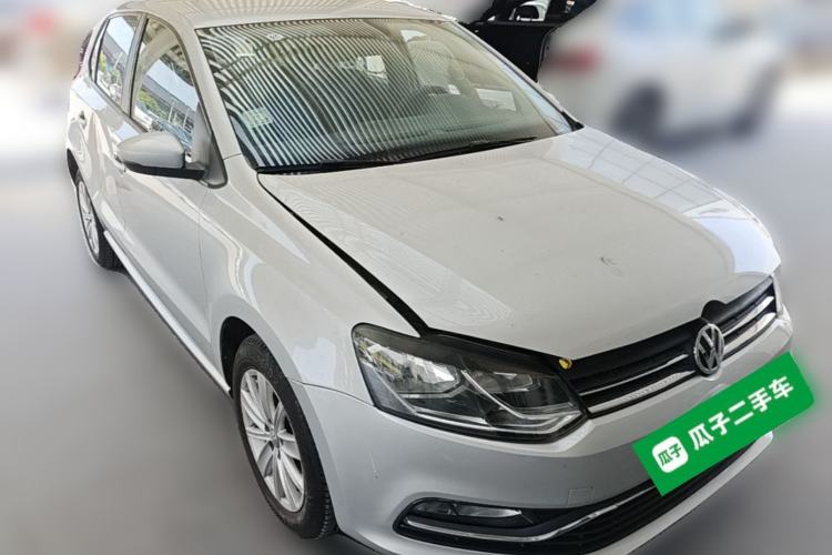 Used Volkswagen Polo 2014 1.4L Automatic Comfort Edition Front Right 45 Deg