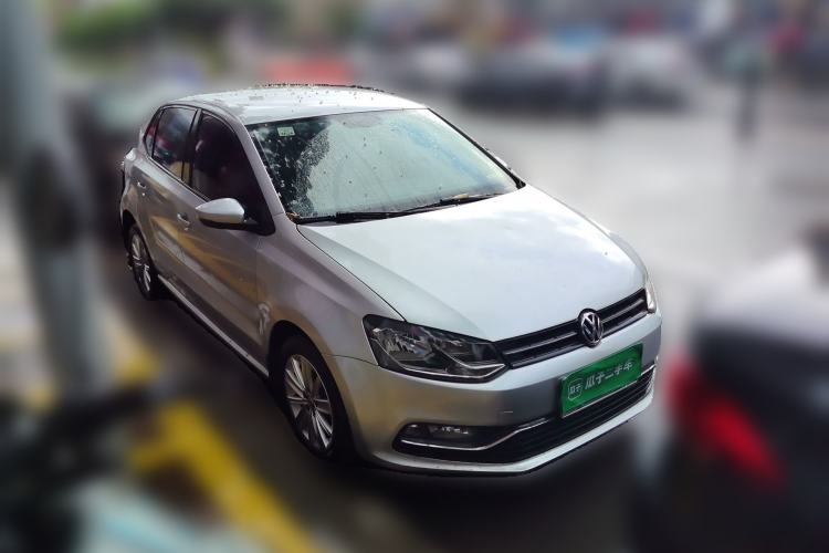 Used Volkswagen Polo 2014 1.4L Automatic Comfort Edition Front Right 45 Deg