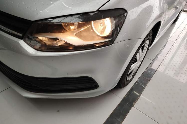 Used Volkswagen Polo 2014 1.4L Manual Fashion Edition Left Front Headlight