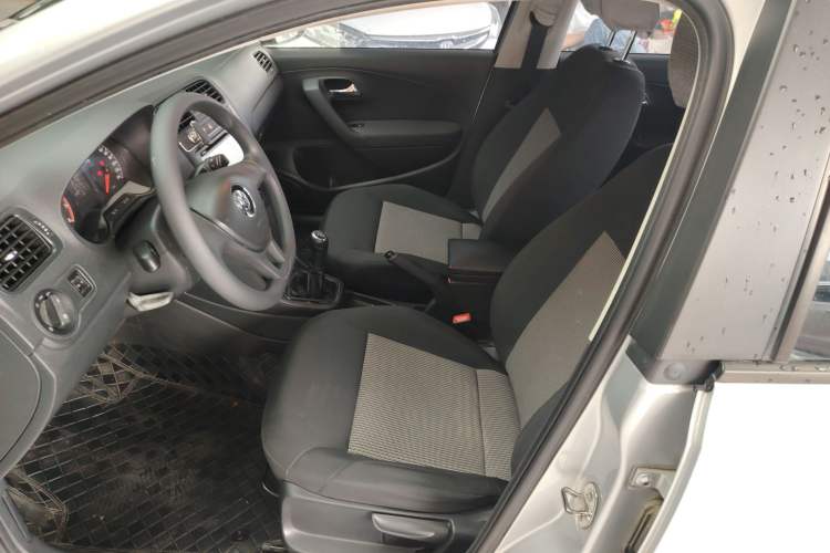 Used Volkswagen Polo 2014 1.4L Manual Fashion Edition Left Front Seat