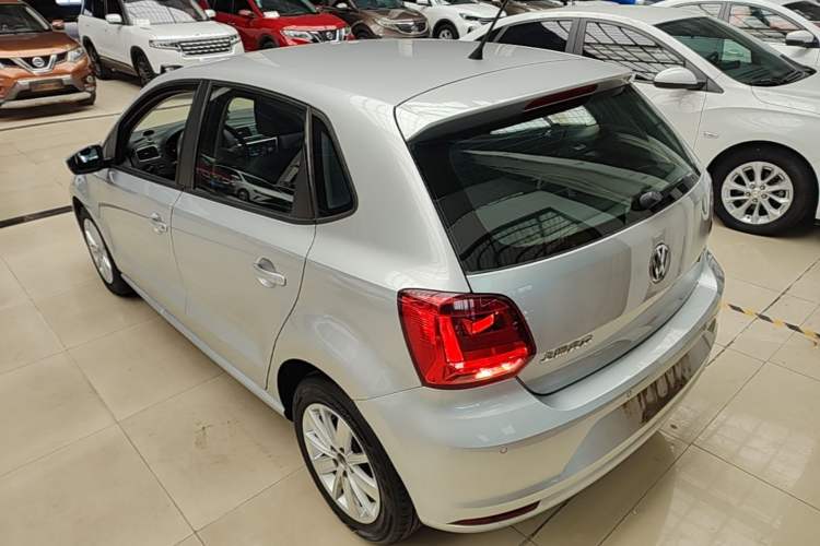 Used Volkswagen Polo 2014 1.4L Automatic Comfort Edition Rear Left 45 Deg
