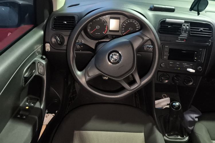 Used Volkswagen Polo 2014 1.4L Manual Fashion Edition Steering Wheel
