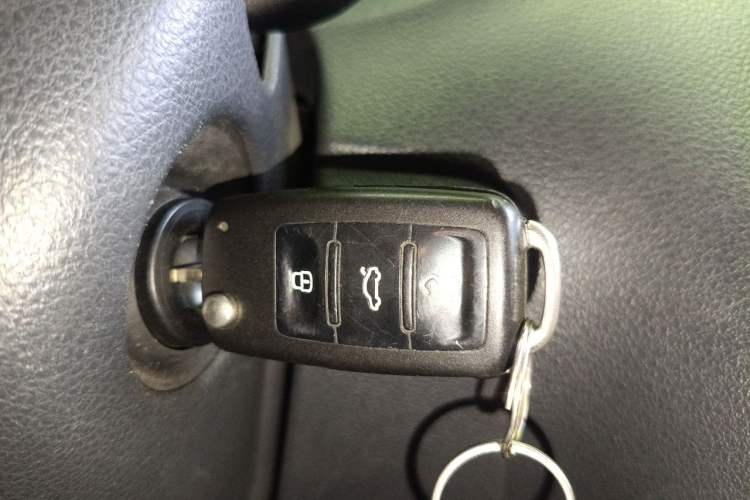 Used Volkswagen Polo 2014 1.4L Automatic Comfort Edition Vehicle Key