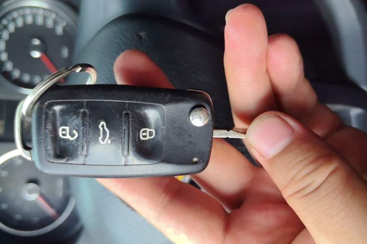 Used Volkswagen Polo 2014 1.4L Automatic Comfort Edition Vehicle Key