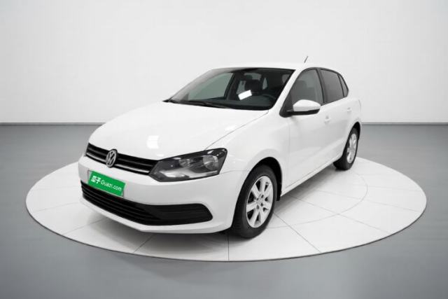 Volkswagen Polo 2014 1.4L Manual Fashion Edition مستعملة