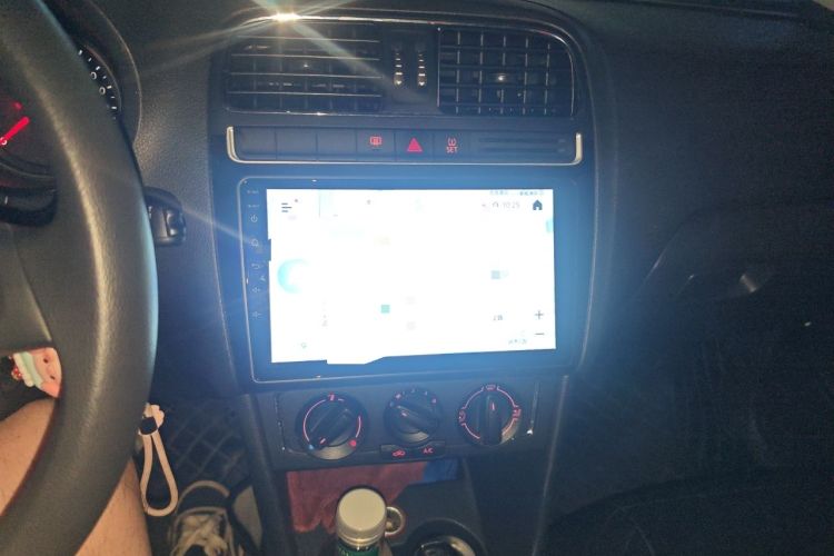 Used Volkswagen Polo 2014 1.6L Automatic Comfort Edition Audio And AC Panel