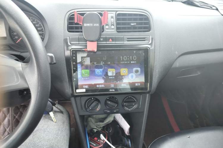 Used Volkswagen Polo 2014 1.4L Manual Fashion Edition Audio And AC Panel