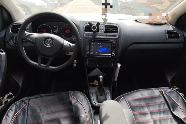 Used Volkswagen Polo 2014 1.6L Automatic Comfort Edition Center Console