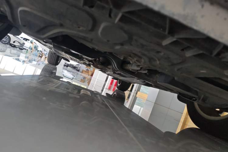 Used Volkswagen Polo 2014 1.6L Automatic Comfort Edition Chassis Front