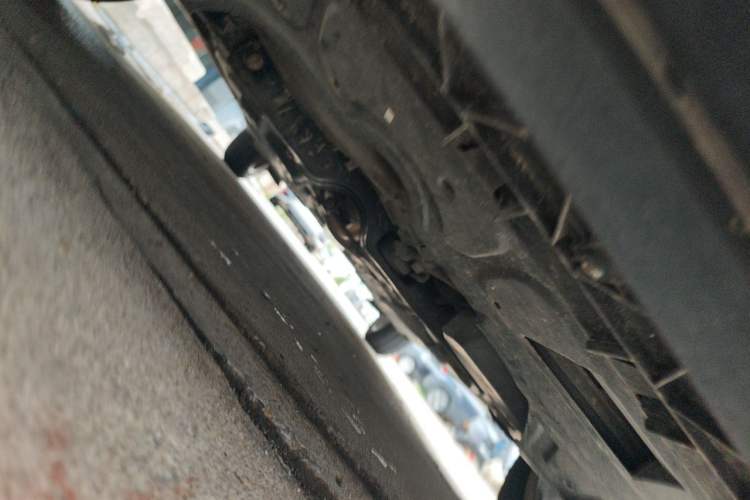Used Volkswagen Polo 2014 1.6L Automatic Comfort Edition Chassis Front