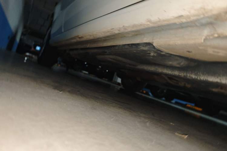 Used Volkswagen Polo 2014 1.6L Manual Comfort Edition Chassis Front Right