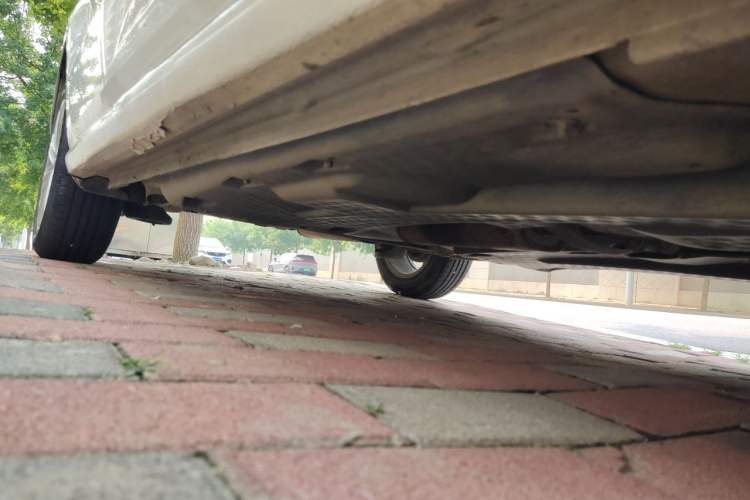 Used Volkswagen Polo 2014 1.4L Manual Comfort Edition Chassis Front Right