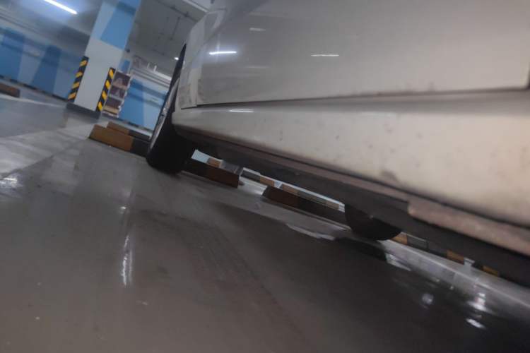 Used Volkswagen Polo 2014 1.4L Automatic Comfort Edition Chassis Front Right