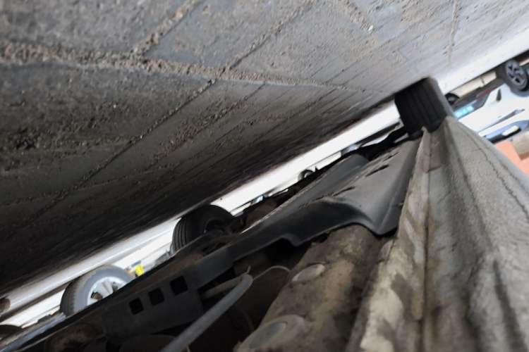 Used Volkswagen Polo 2014 1.4L Manual Fashion Edition Chassis Rear Left